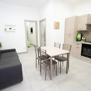 https://casa-vacanza-serafino.sicilyhotelsitaly.net